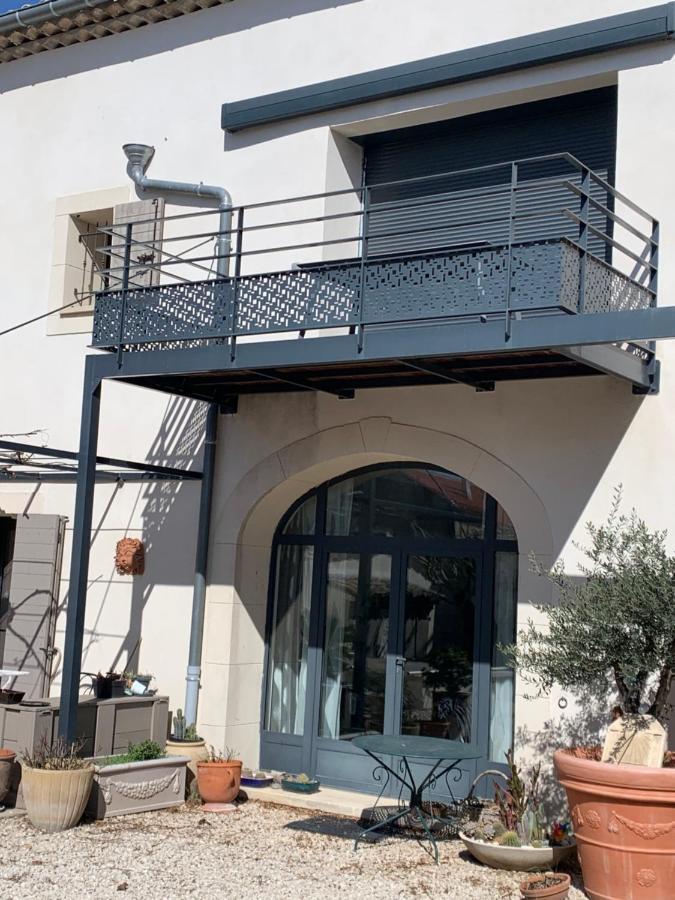 Apartamento Frederic Morieres-les-Avignon Exterior foto